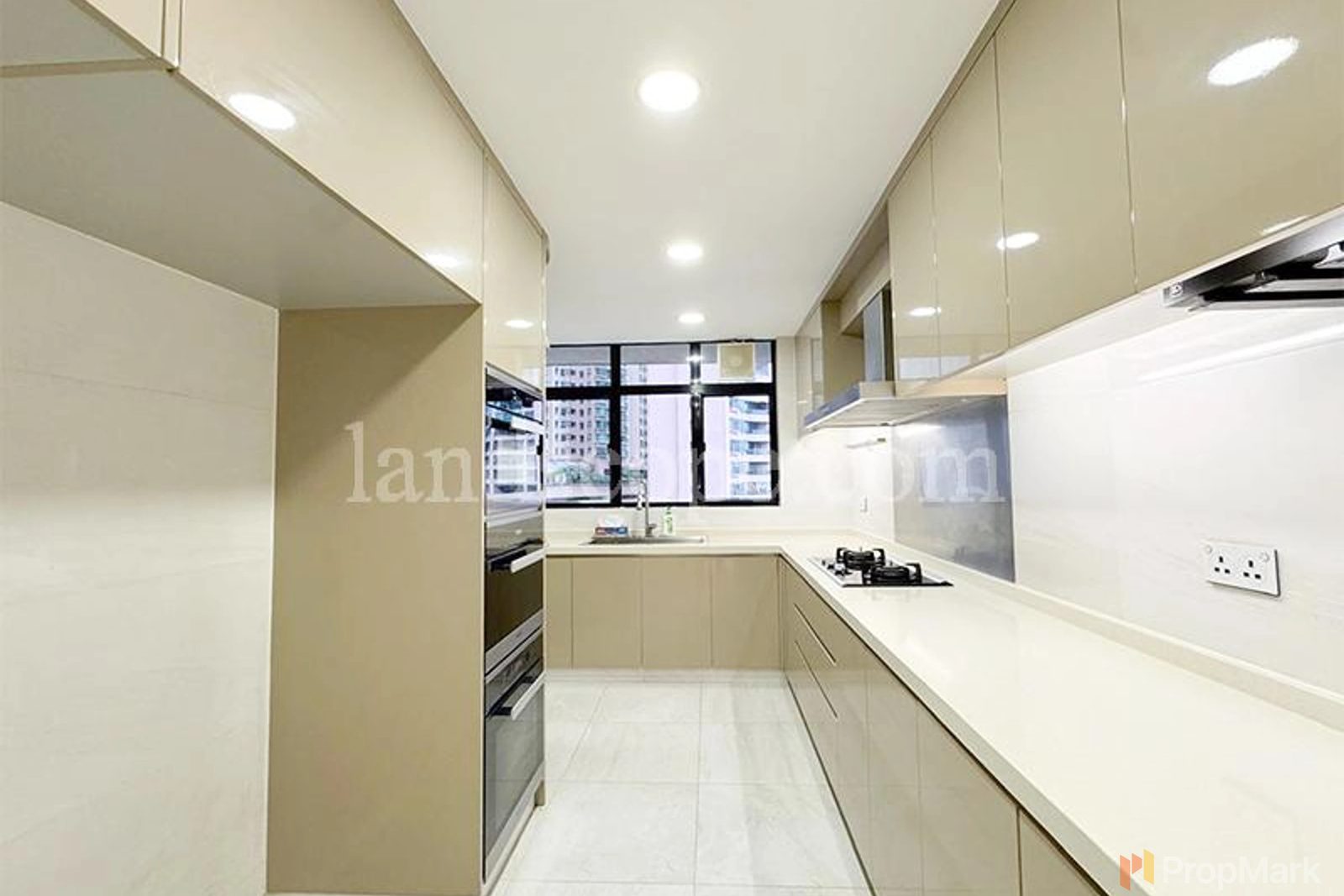 photo 8 — Clovelly Court, Mid-levels Central