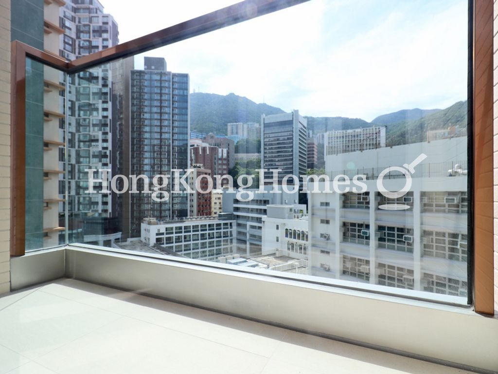 Balcony off Living and Dining Room — 63 Pokfulam - Tower 01 (Amber House)，西營盤