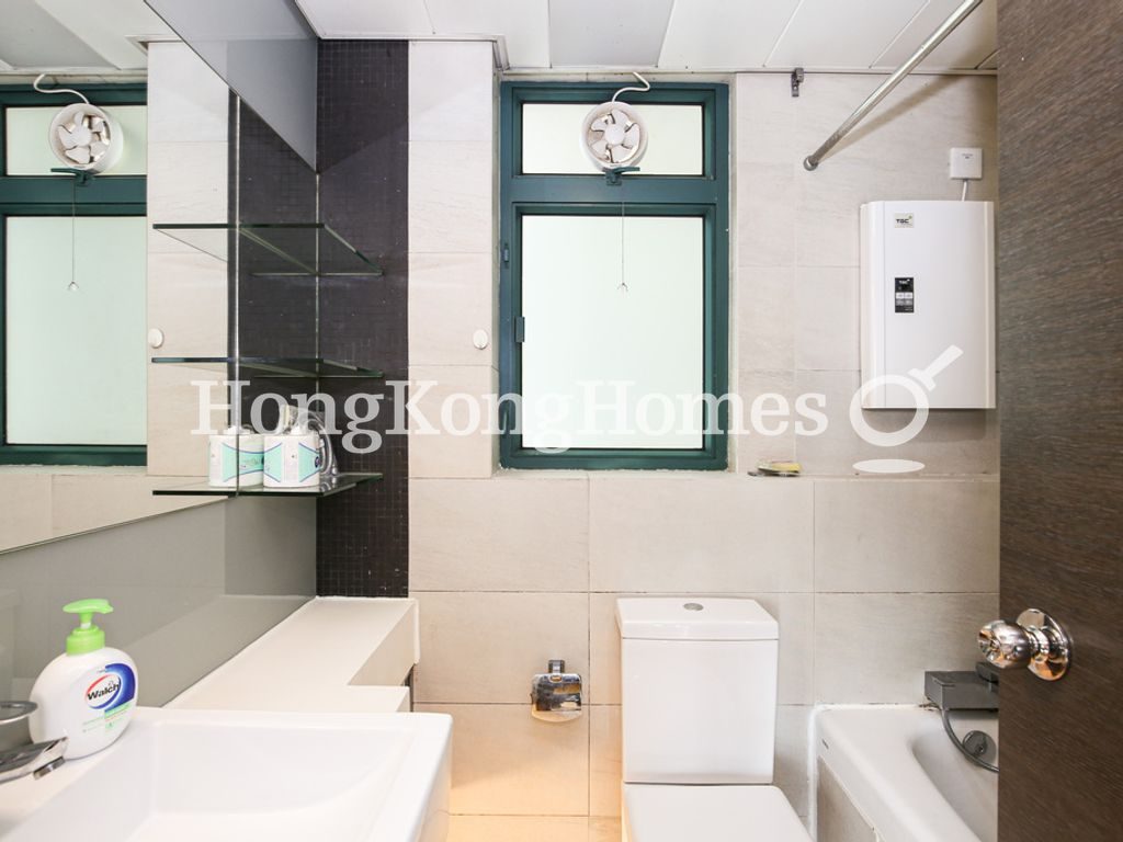 Guest Bathroom — 嘉亨灣 02座，鰂魚涌