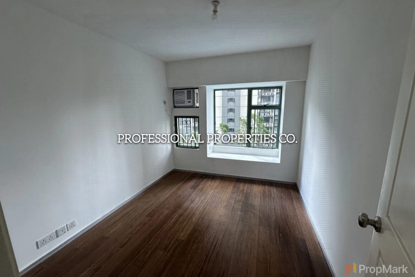 photo 11 — Robinson Place, Mid-levels West