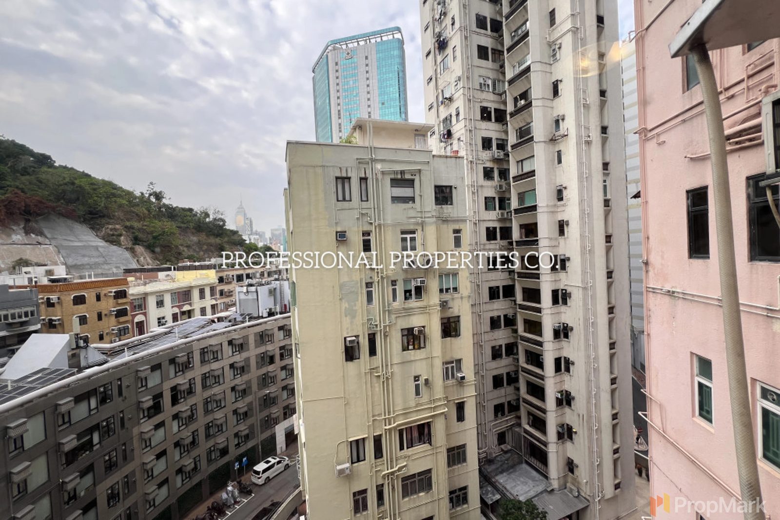 相片 11 — 興利大廈，跑馬地