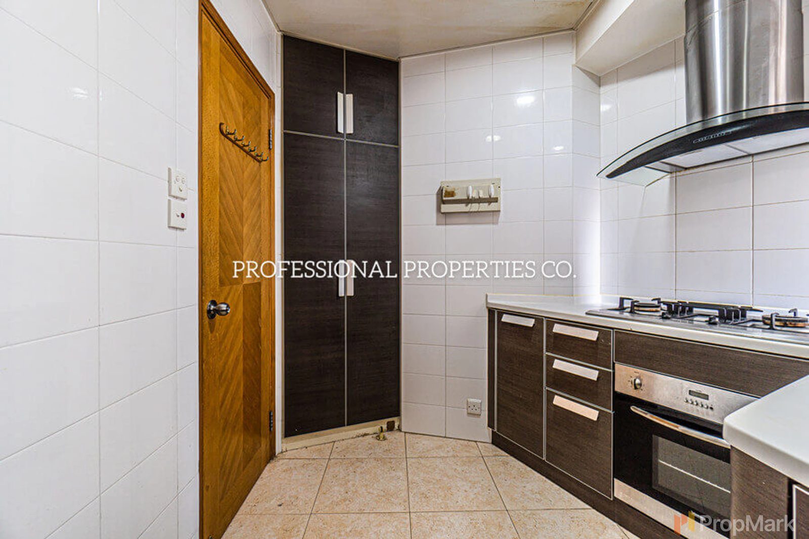 photo 6 — Jing Tai Garden Mansion, Mid-levels West