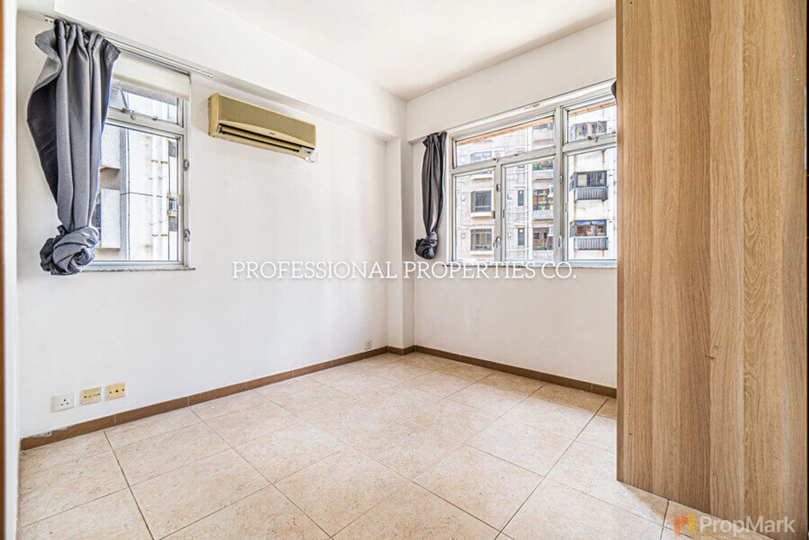 photo 9 — Jing Tai Garden Mansion, Mid-levels West