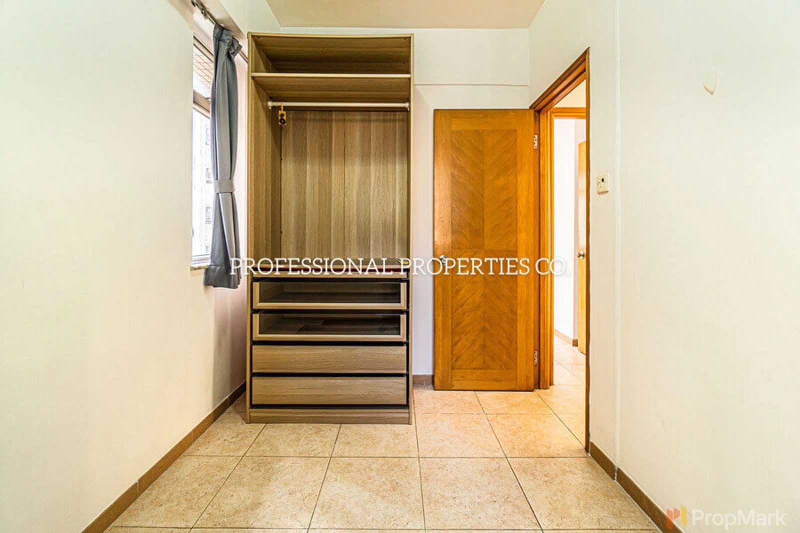 photo 10 — Jing Tai Garden Mansion, Mid-levels West