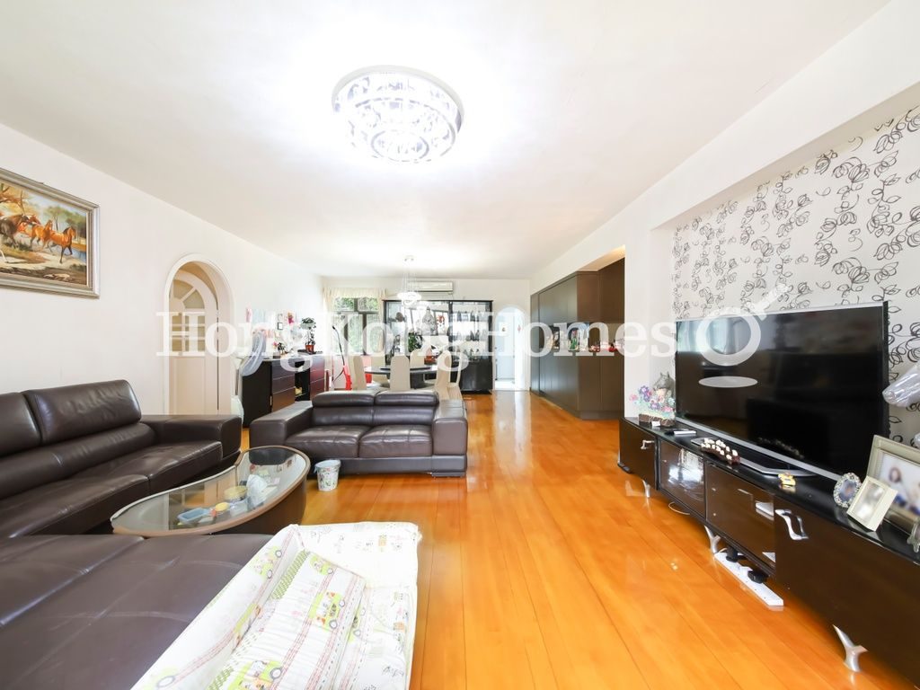 Living and Dining Room — Greenside Villa - Block A, Happy Valley