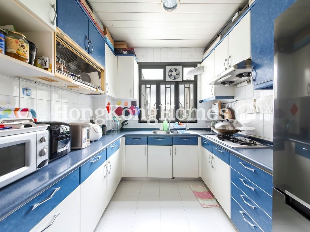 Kitchen — Greenside Villa - Block A, Happy Valley
