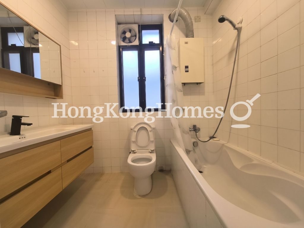 Guest Bathroom — 何文田街 29-35 號，何文田窩打老道