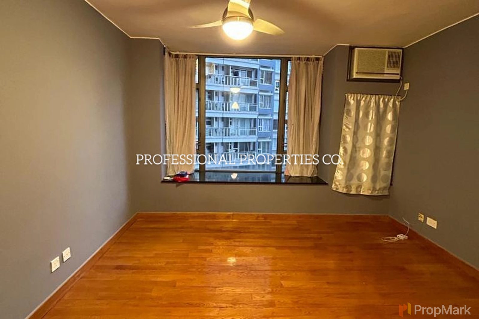 photo 3 — Hollywood Terrace, Sheung Wan