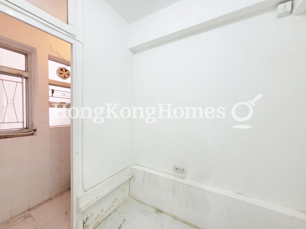 Maid's Room — 峰景大廈，西半山