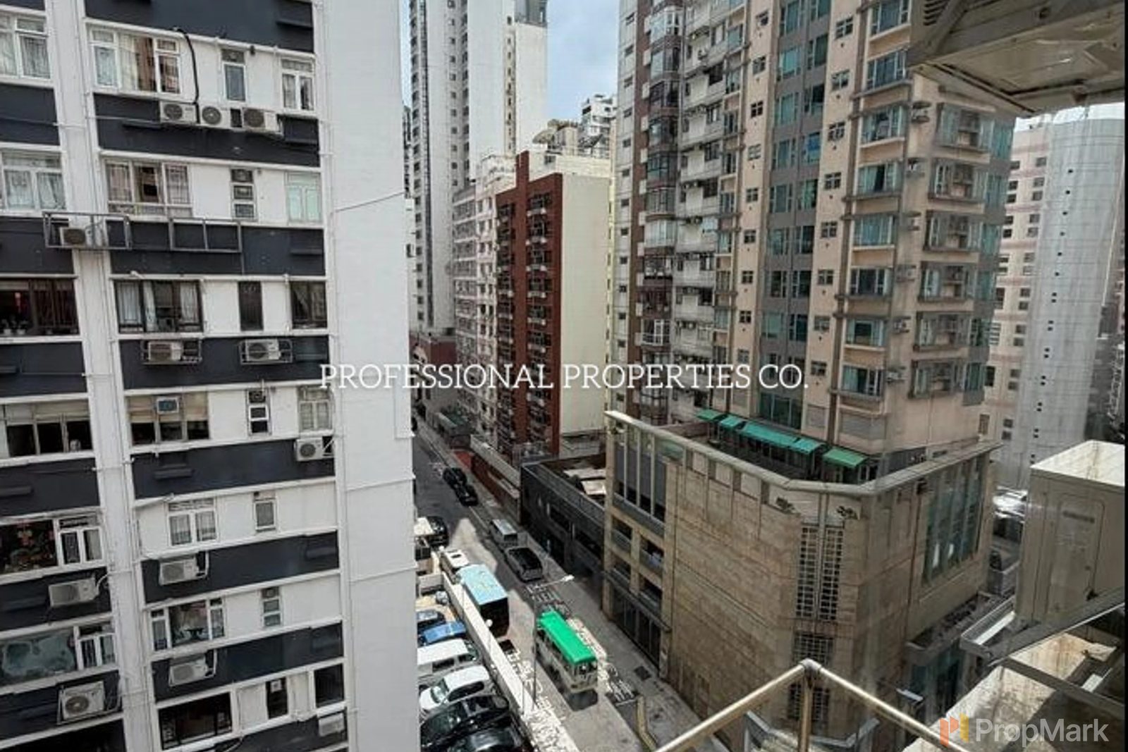 相片 9 — 昌明大廈，跑馬地