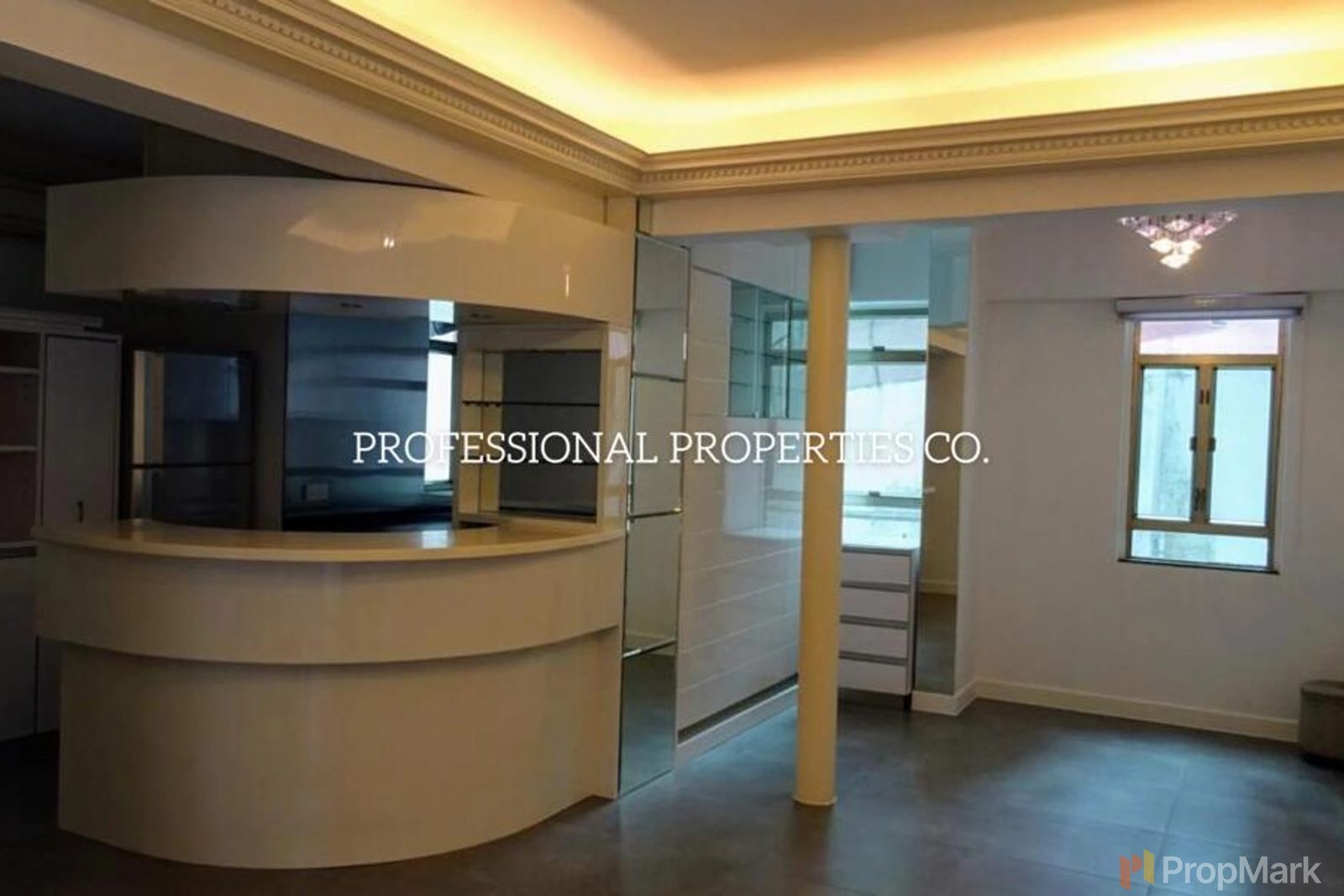 photo 13 — Merry Court, Mid-levels West