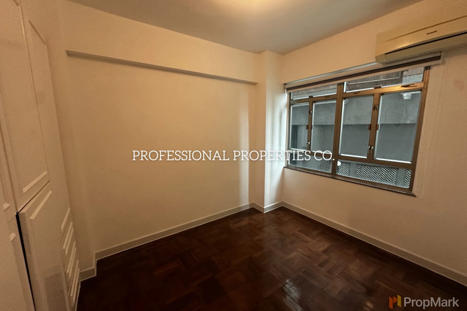 photo 4 — Merry Court, Mid-levels West