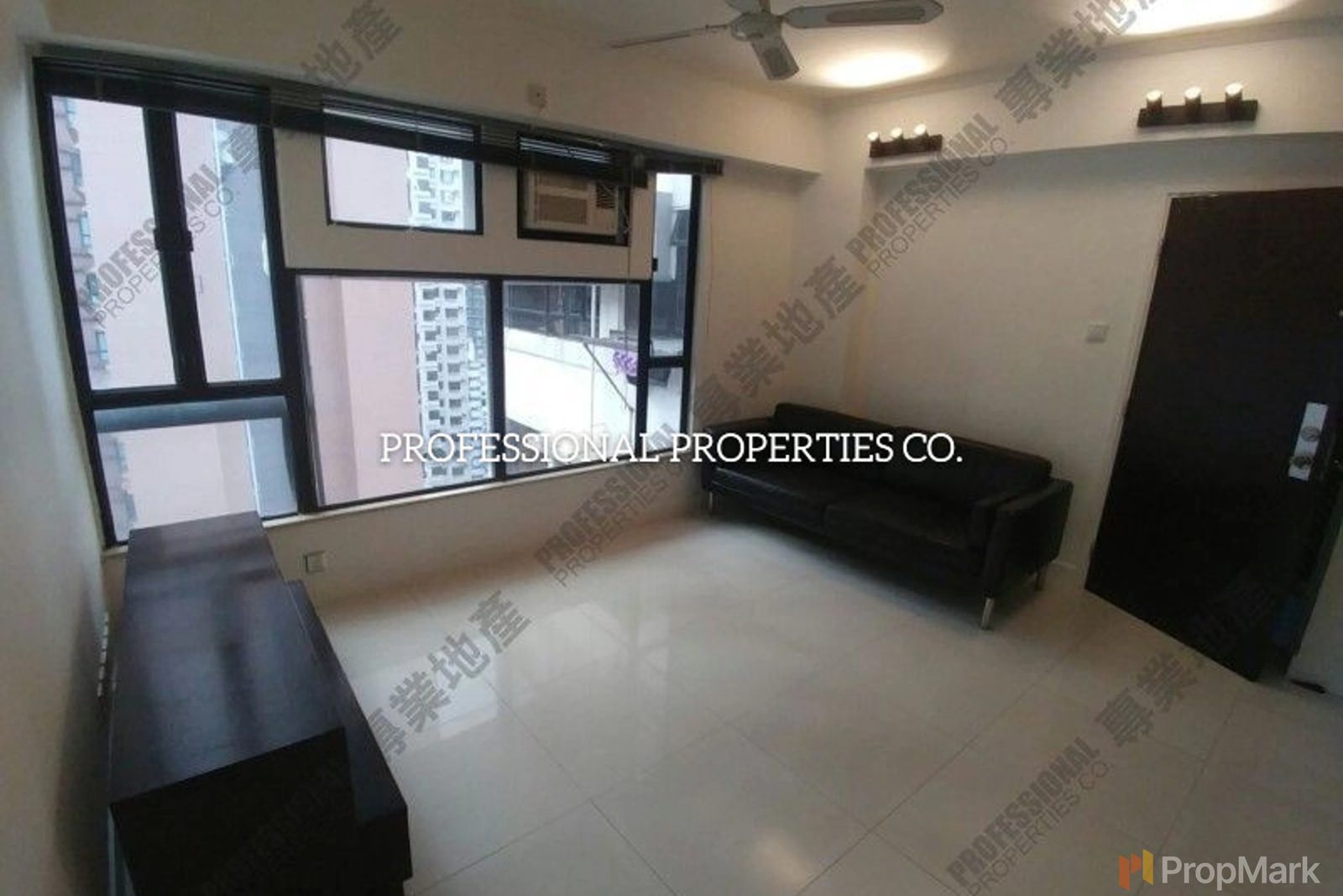 photo 2 — Cameo Court, Mid-levels West