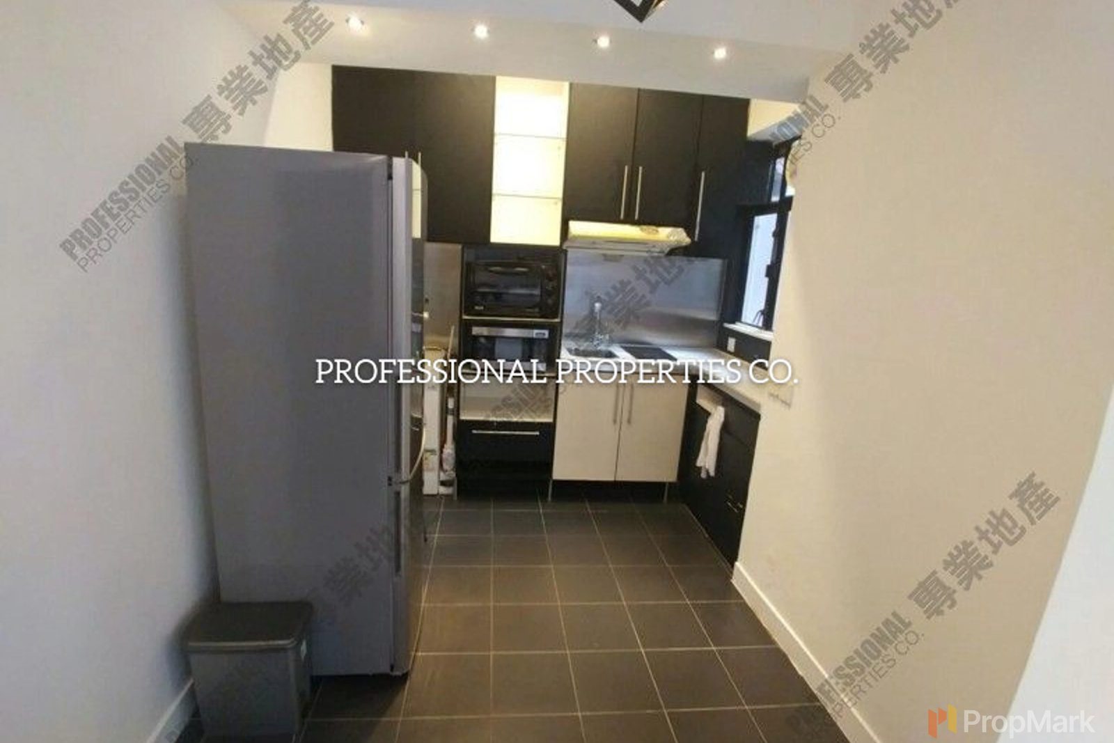 photo 4 — Cameo Court, Mid-levels West