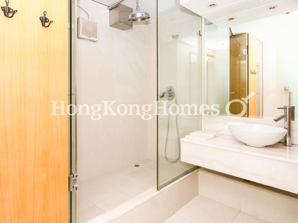 Guest Bathroom — 賓士花園，西半山