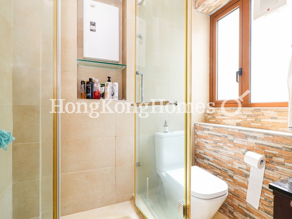 Ensuite Bathroom — 成和道1-3 號，跑馬地