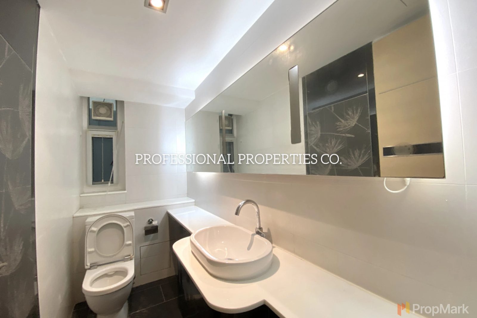 photo 17 — 56 Repulse Bay Road, Southside