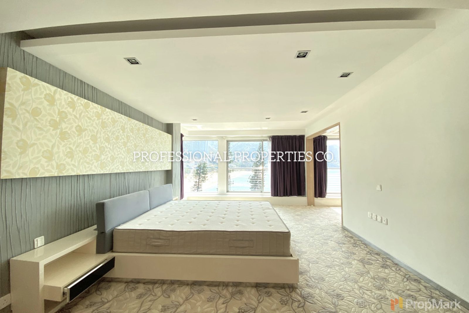 photo 21 — 56 Repulse Bay Road, Southside