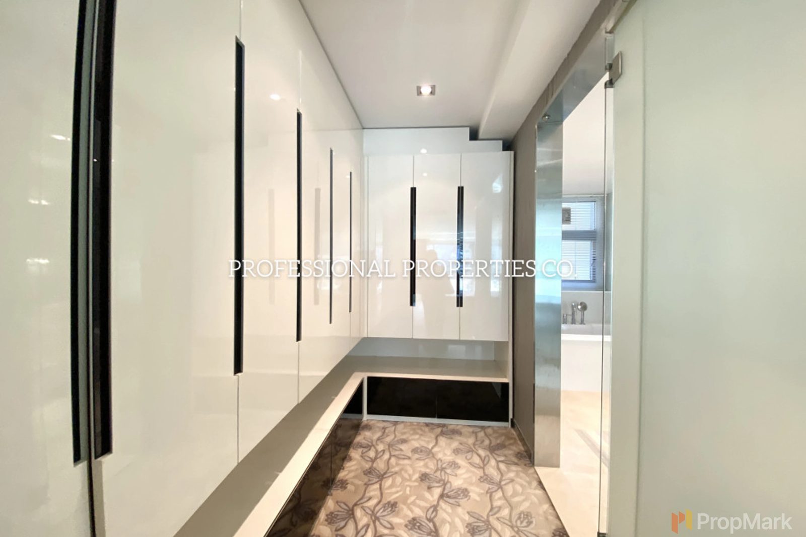 photo 23 — 56 Repulse Bay Road, Southside