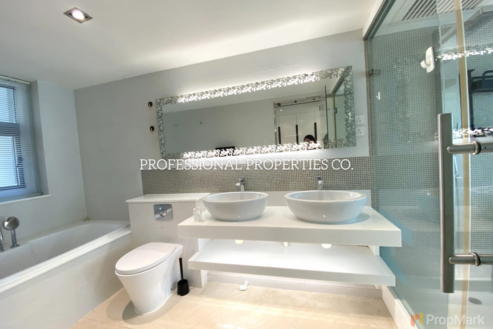 photo 24 — 56 Repulse Bay Road, Southside