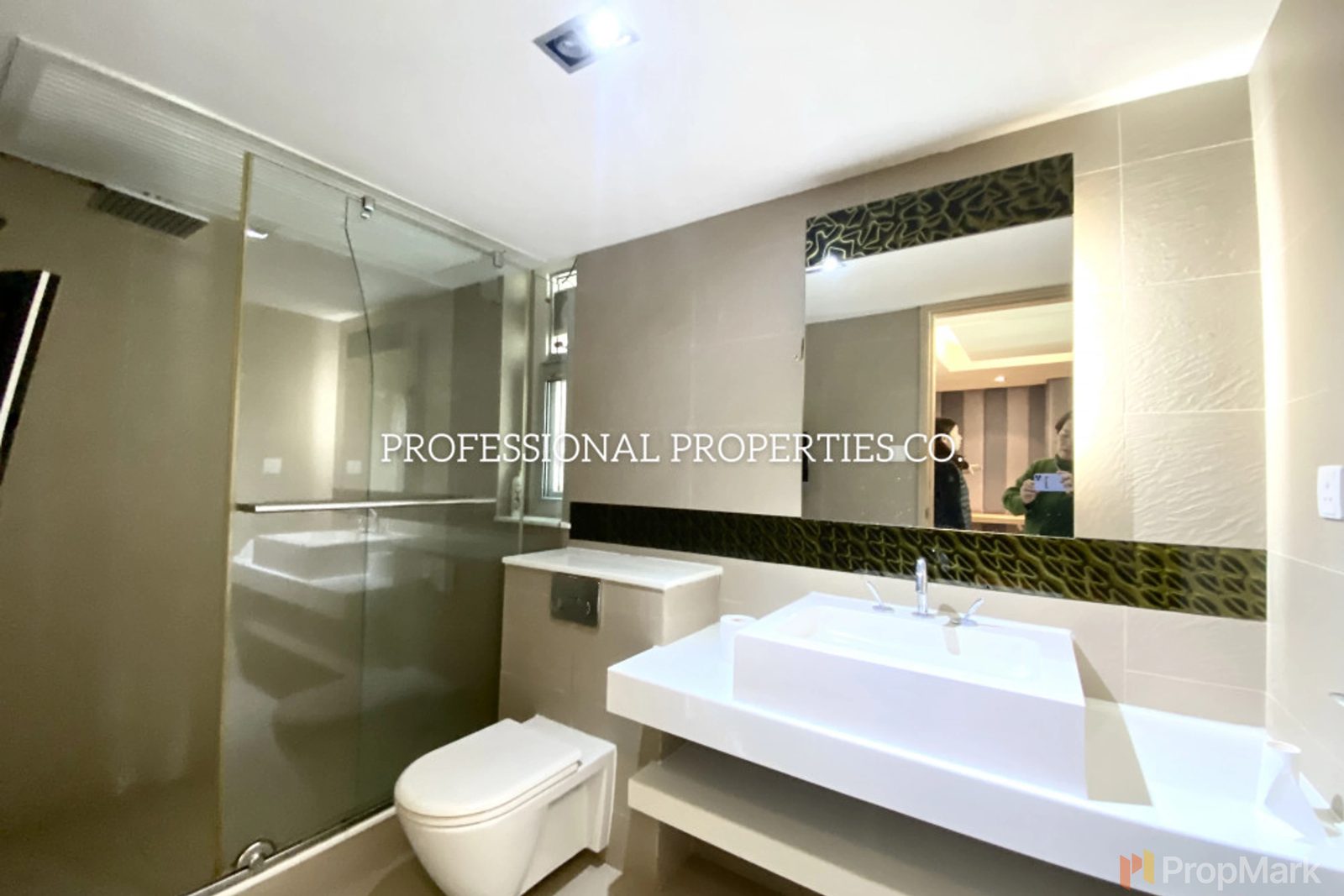 photo 28 — 56 Repulse Bay Road, Southside