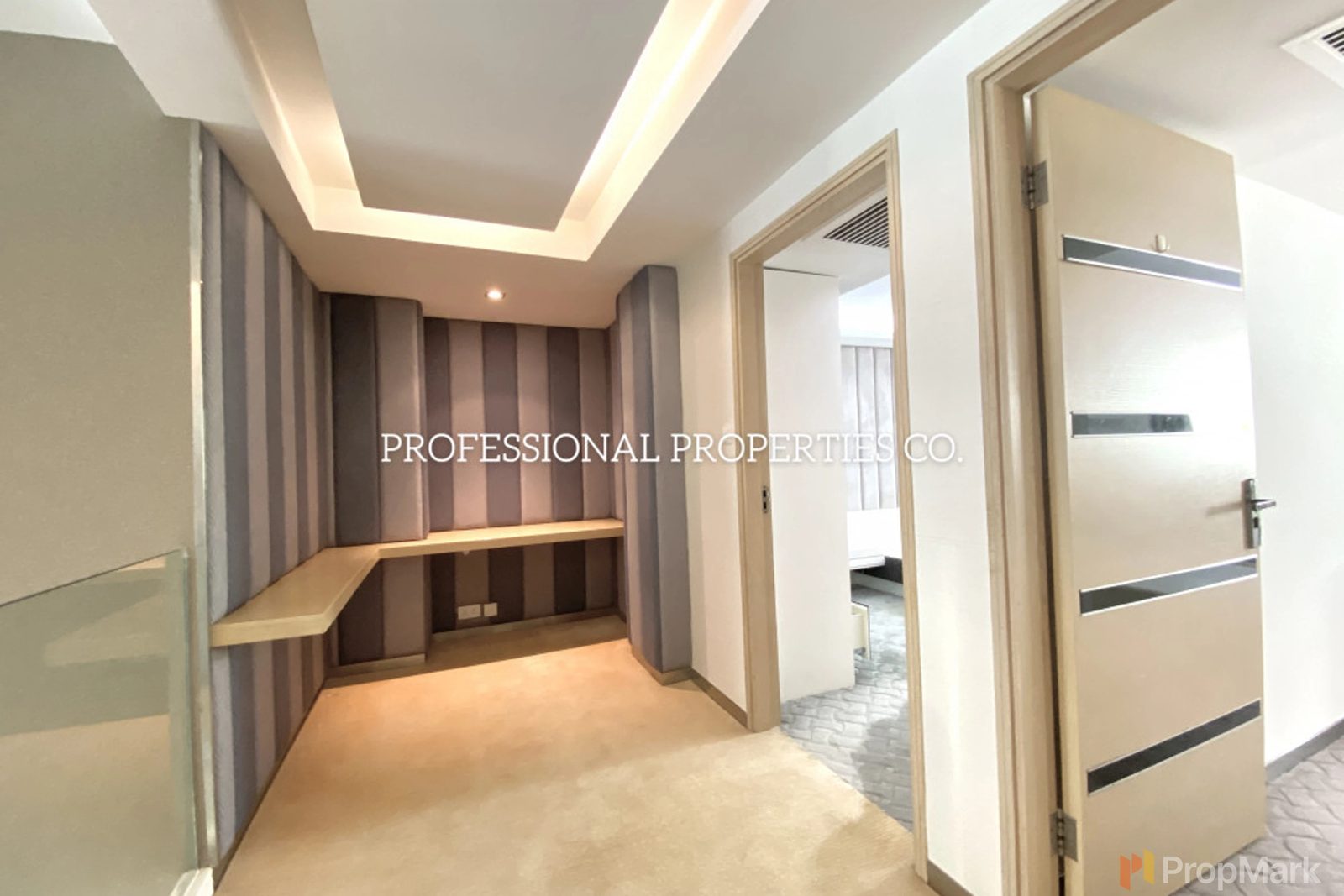 photo 31 — 56 Repulse Bay Road, Southside