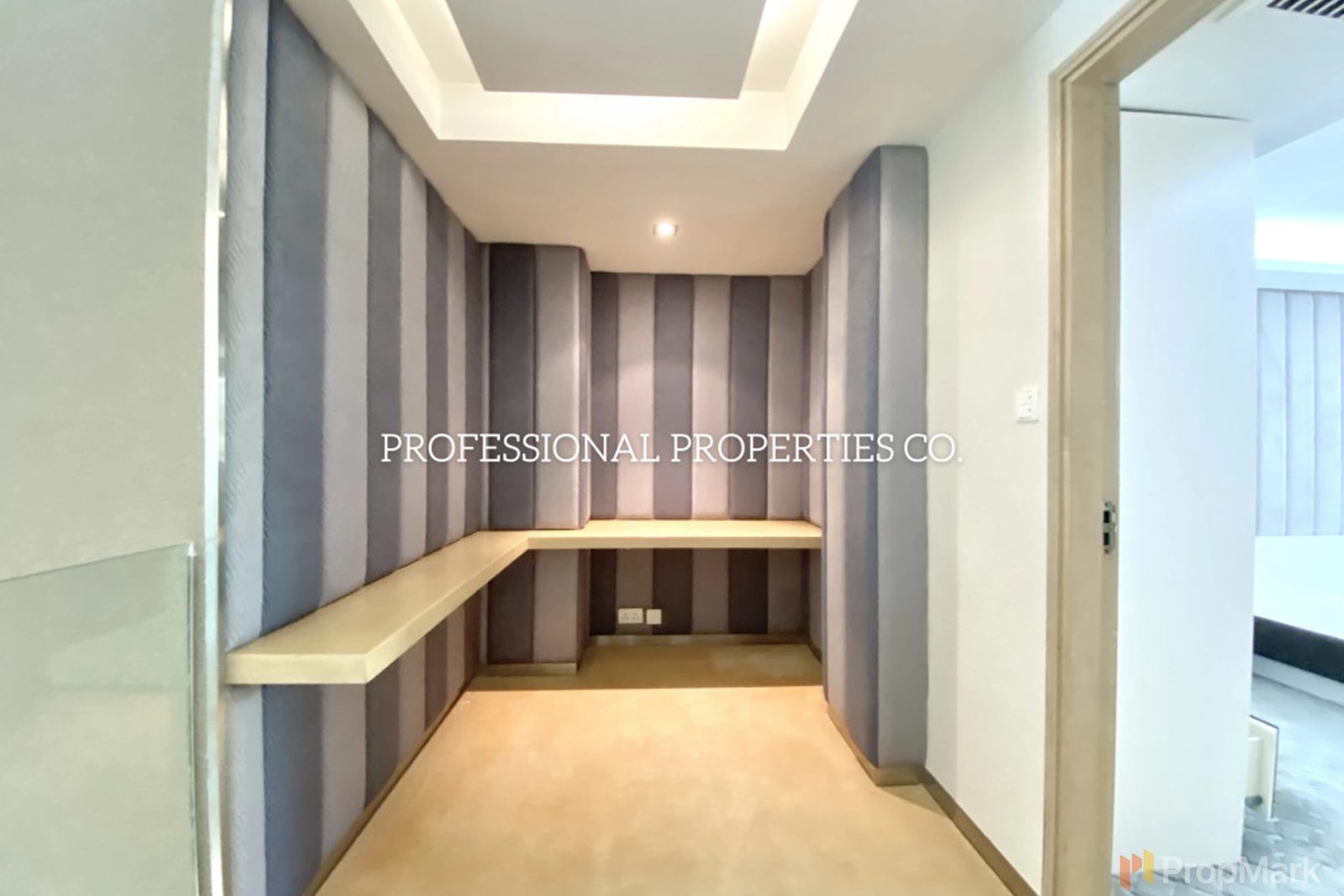 photo 32 — 56 Repulse Bay Road, Southside