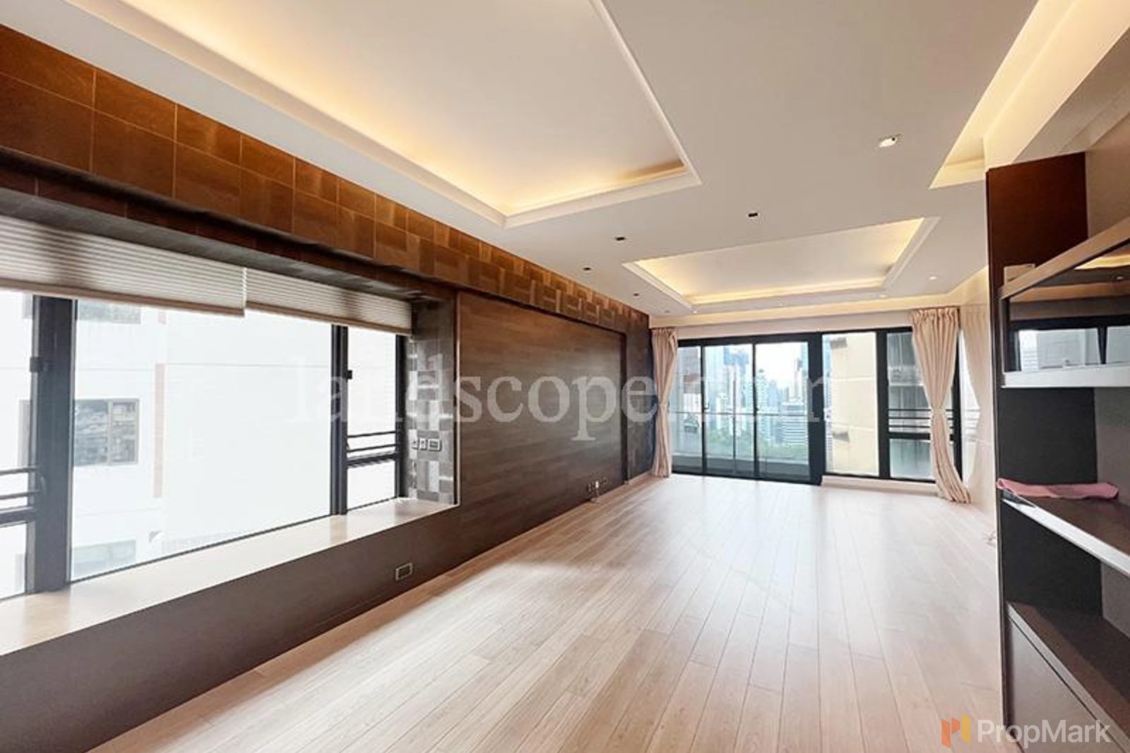 photo 2 — 11 Macdonnell Road, Mid-levels Central