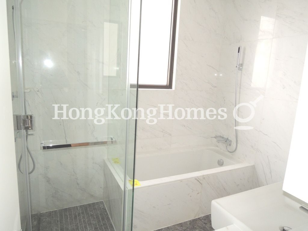 Guest Bathroom — yoo Residence，銅鑼灣