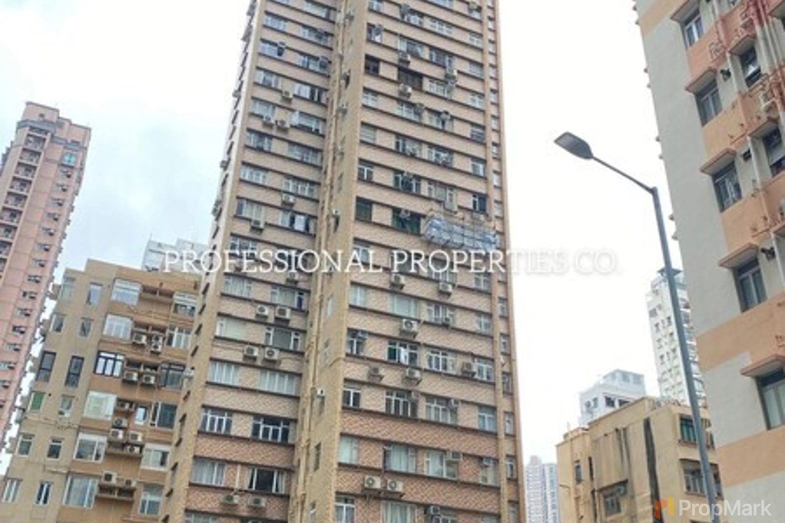 相片 18 — 金光大廈，跑馬地