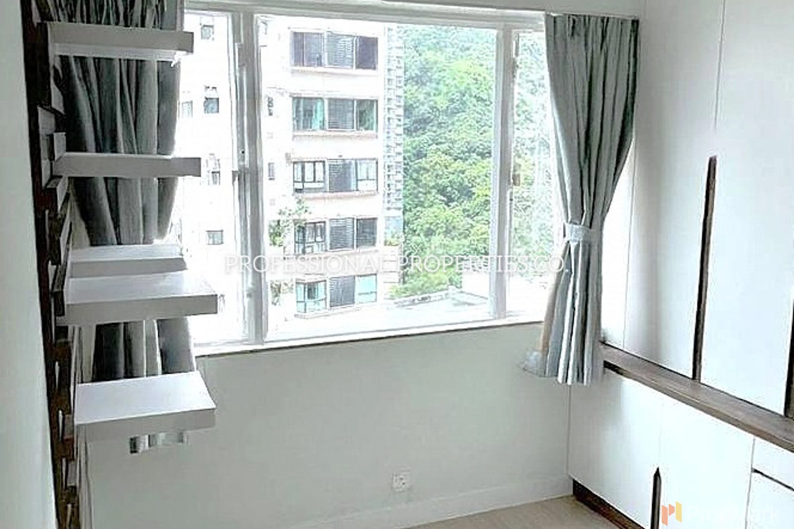 photo 7 — Morengo Court, Mid-levels East