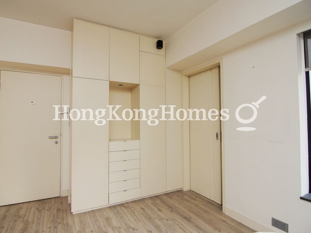 Living and Dining Room — Woodlands Terrace, Mid-levels West