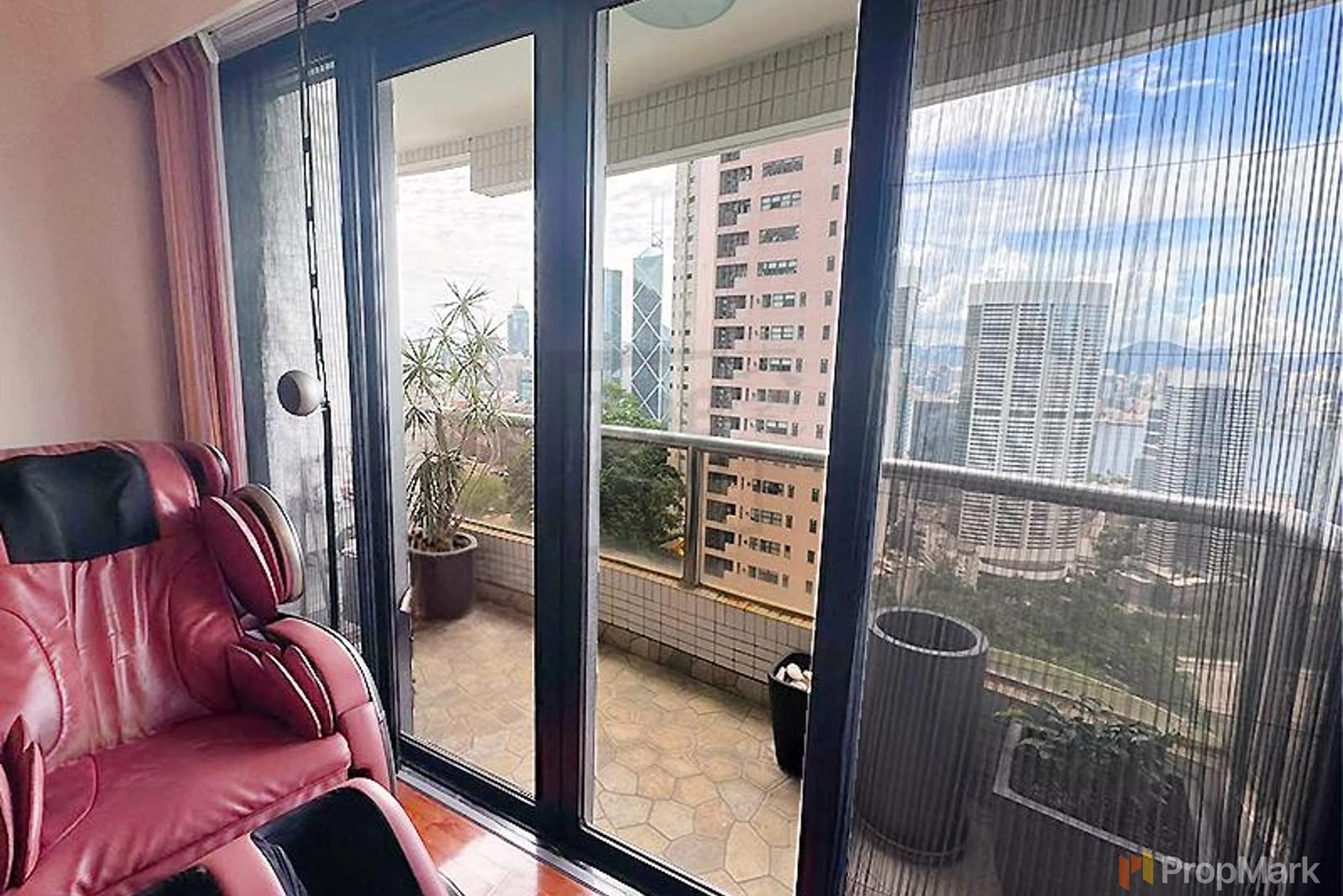 photo 3 — Hong Villa, Mid-levels Central