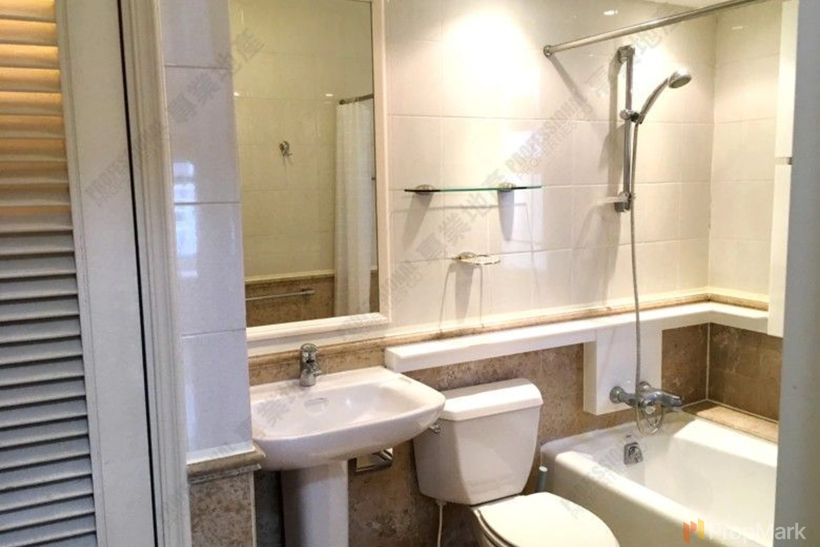 photo 2 — Robinson Place, Mid-levels West