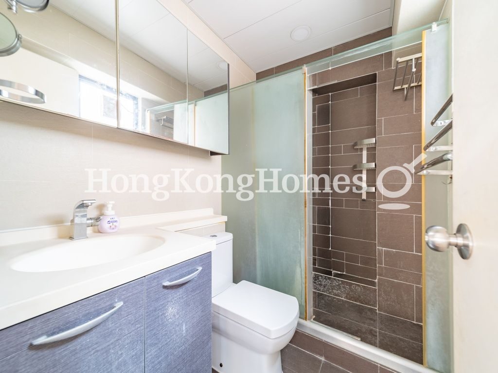 Master Bathroom — 匯翠台 - 第02座，跑馬地