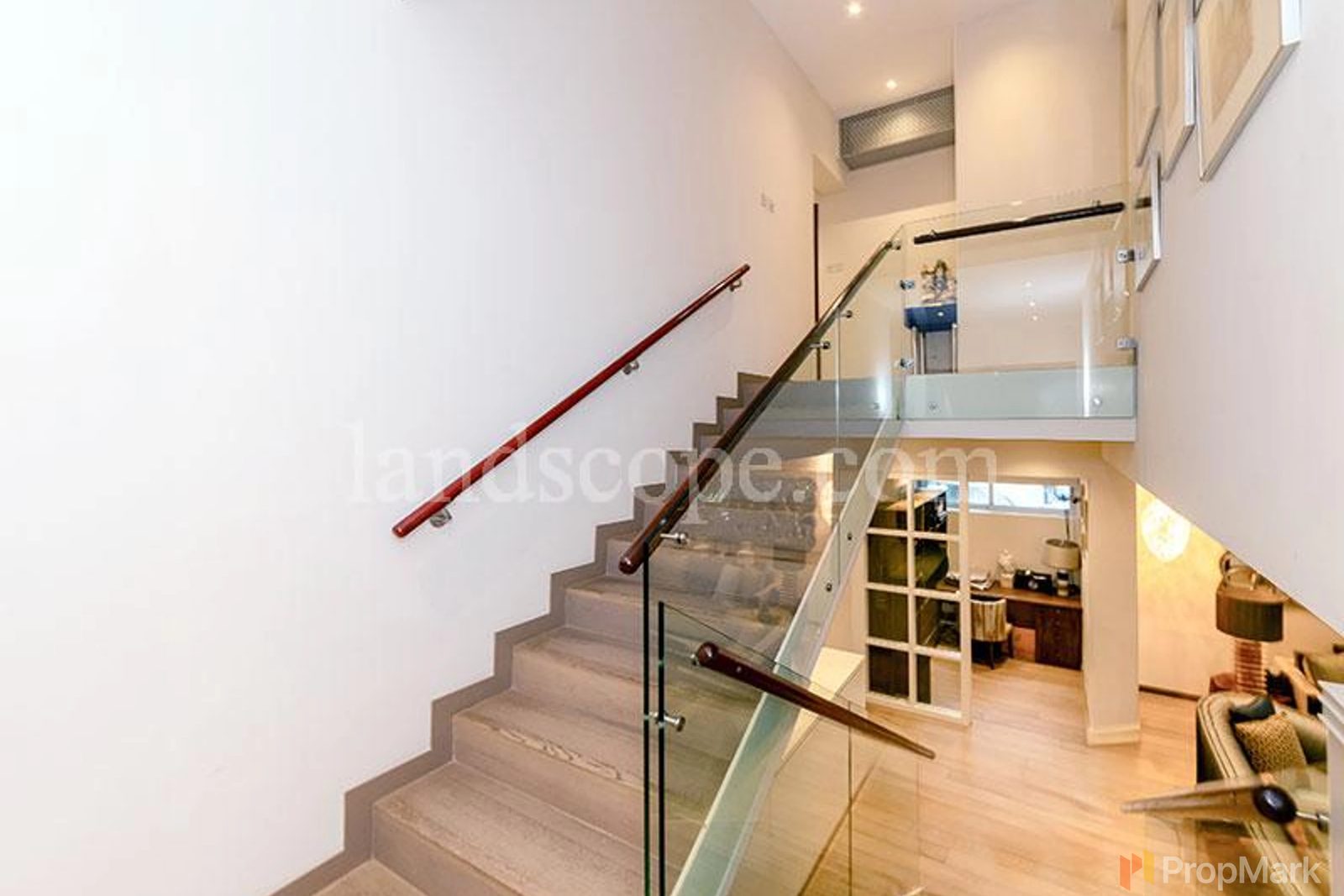 photo 9 — Woodland Heights, Mid-levels East