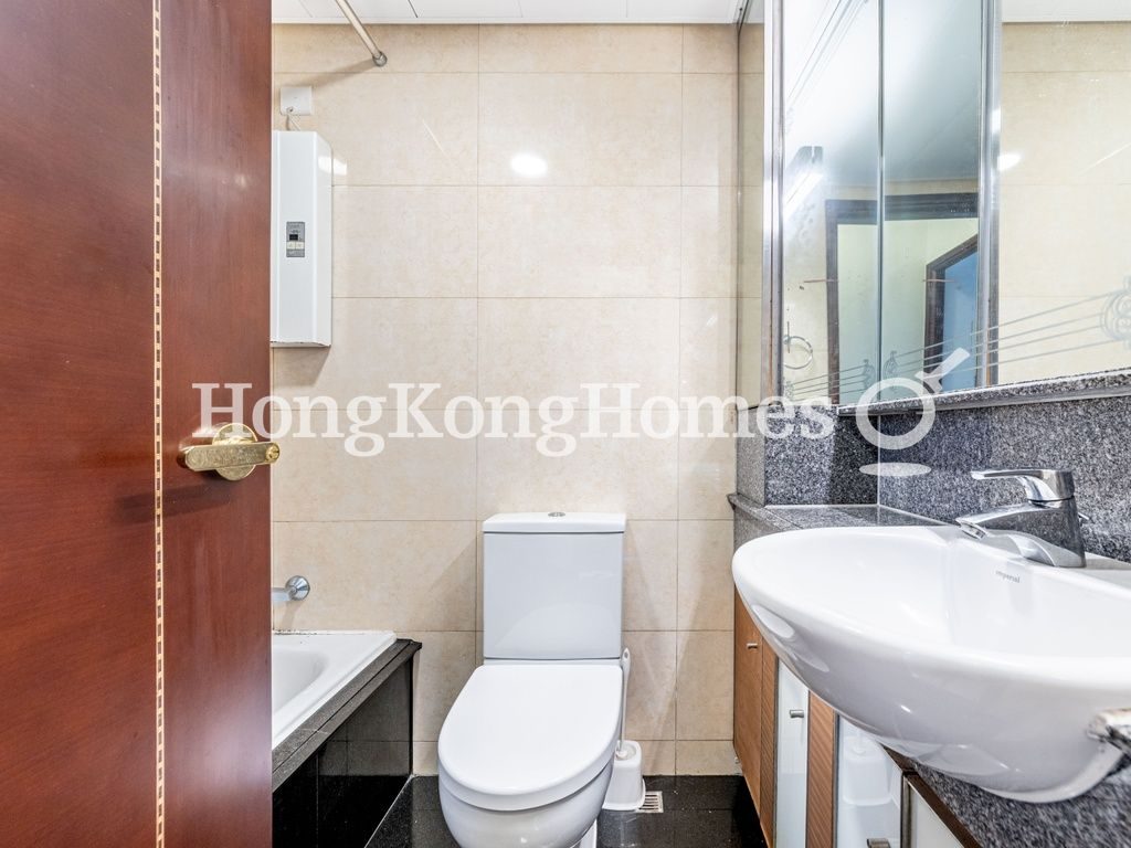 Guest Bathroom — The Merton - Block 01, Western / Kennedy Town