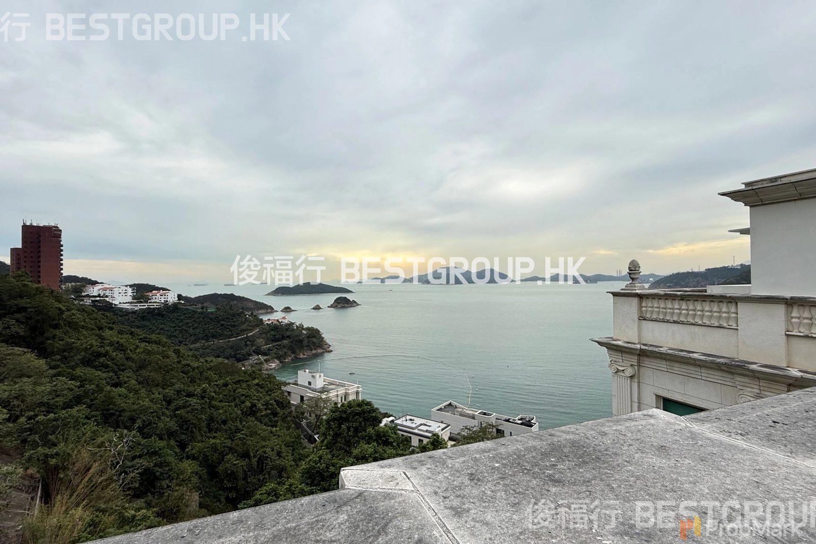 相片 13 — 淺水灣道110號，港島南區