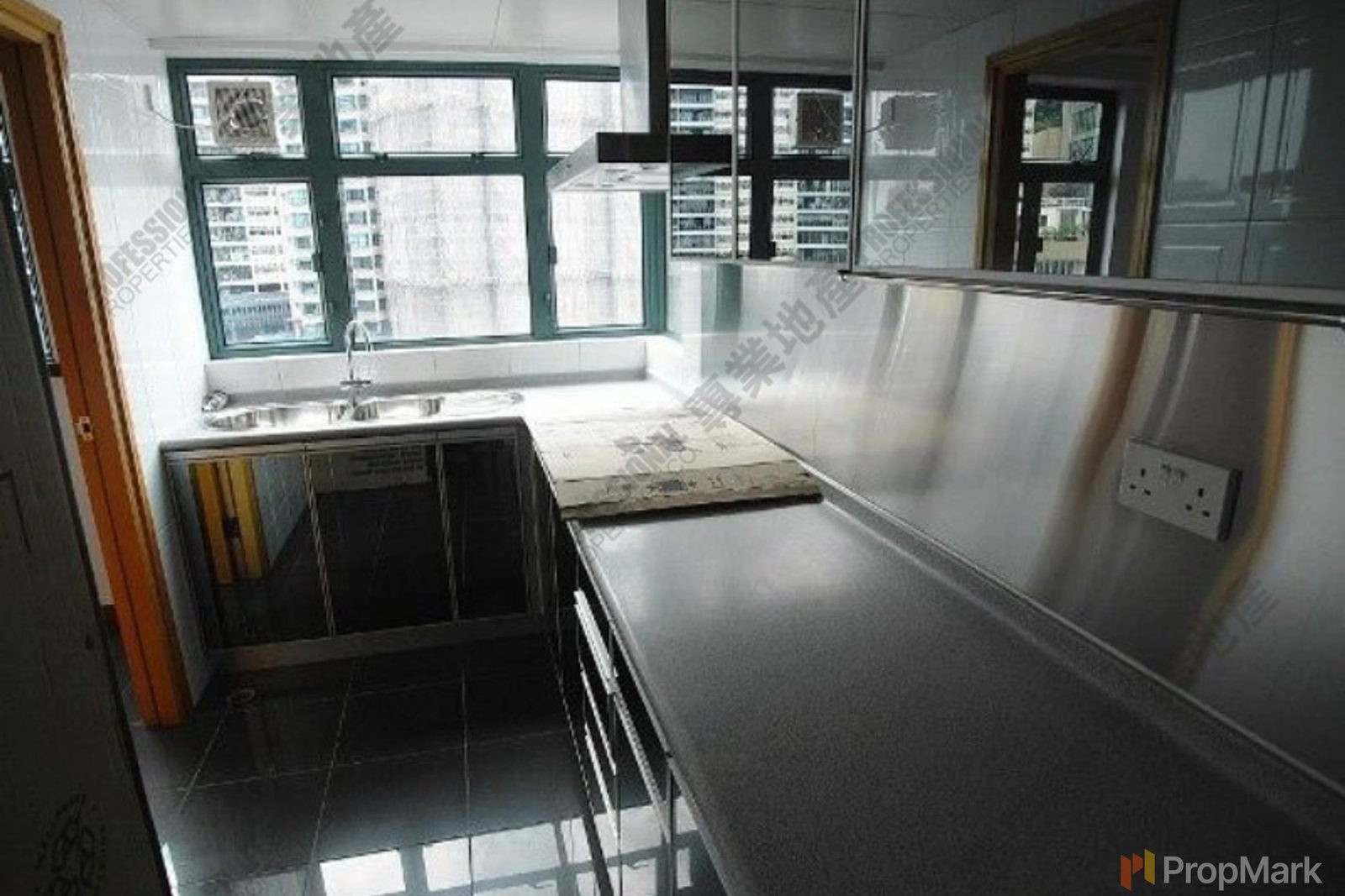 photo 8 — 80 Robinson Road, Mid-levels West