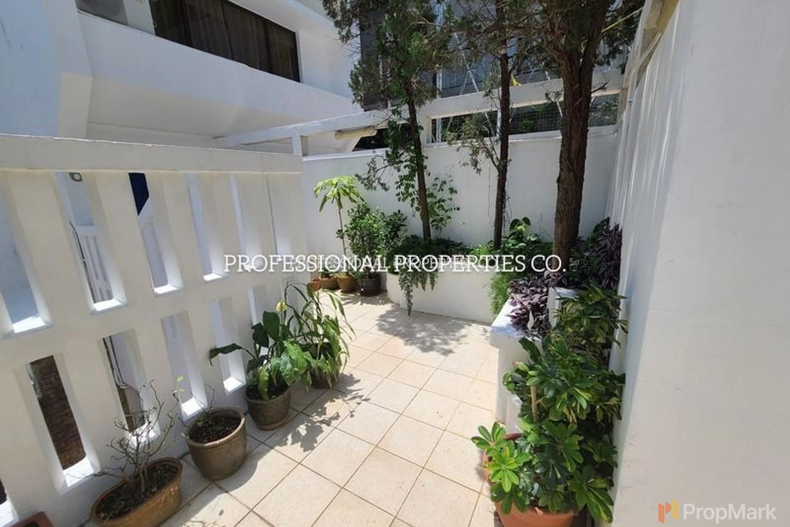 photo 25 — Coral Villas, Southside