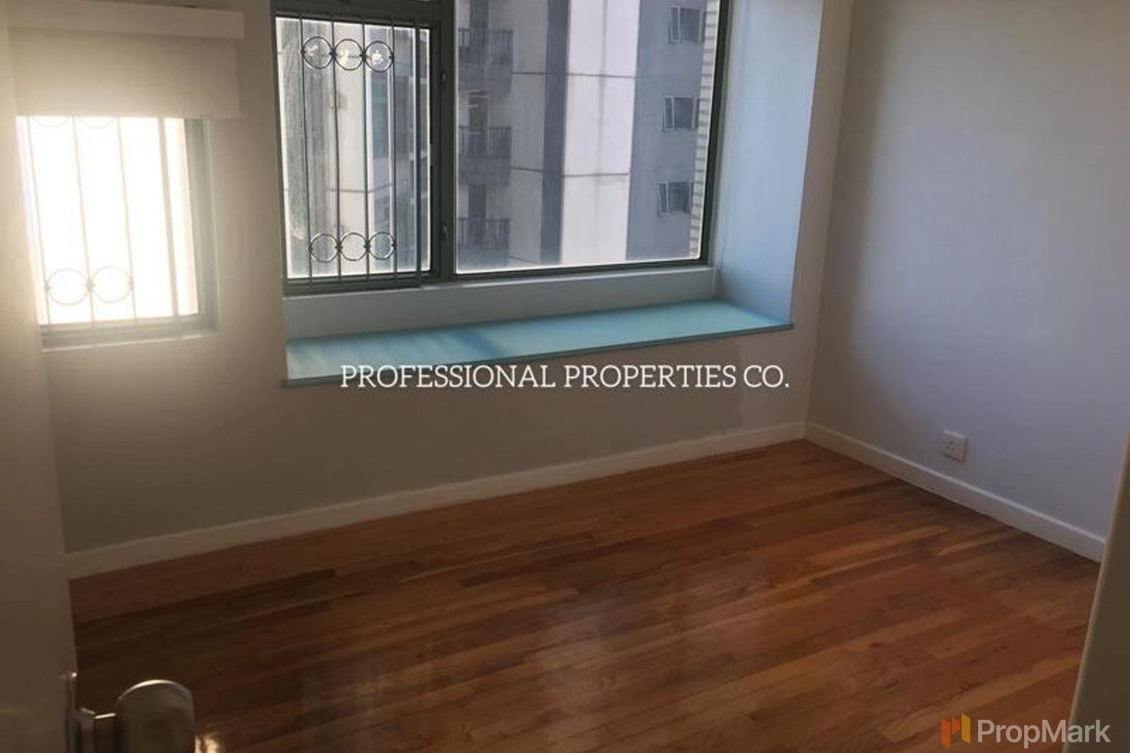 photo 3 — Robinson Place, Mid-levels West