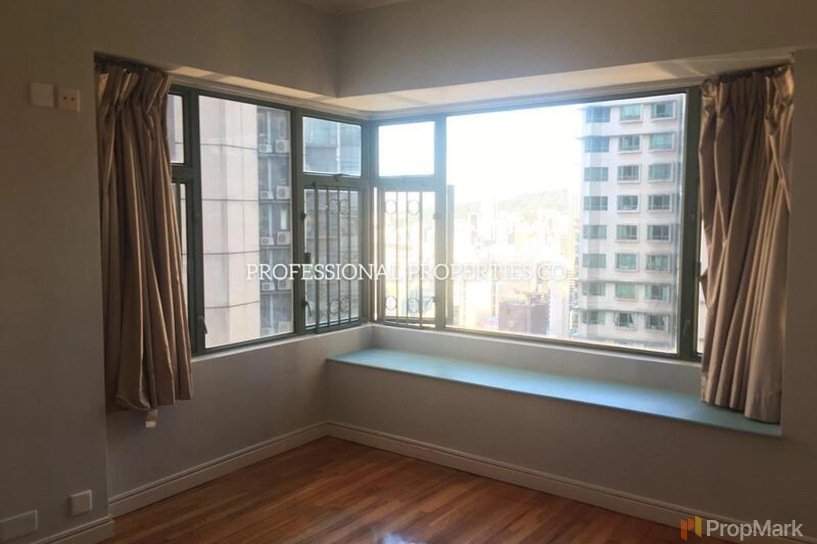 photo 8 — Robinson Place, Mid-levels West