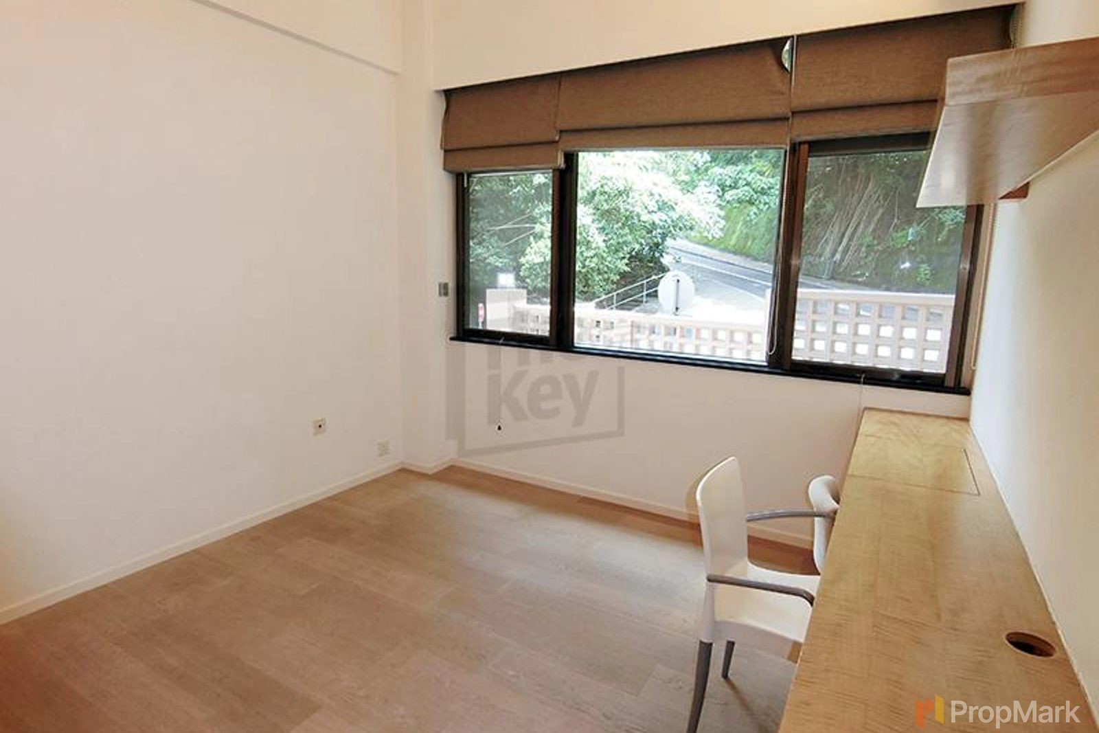 photo 6 — 18-24 Bisney Road, Pokfulam