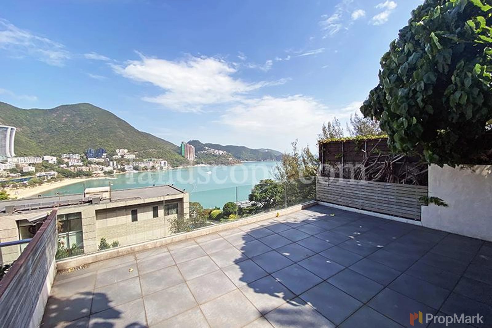 相片 2 — 璧池，港島南區