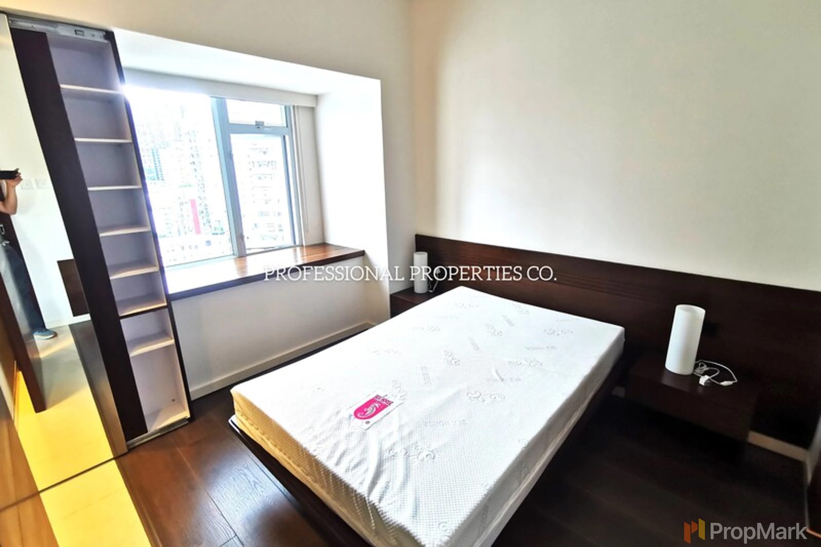 photo 4 — Fairview Court, Pokfulam