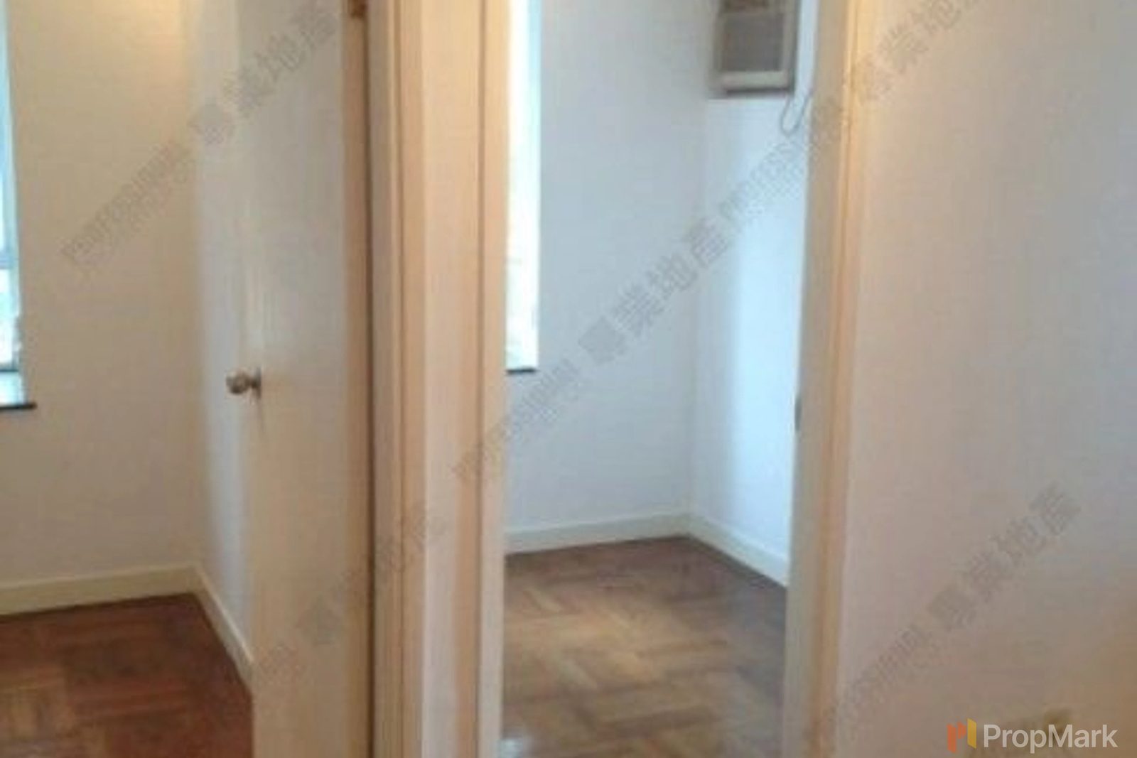 photo 7 — Windsor Court, Mid-levels West