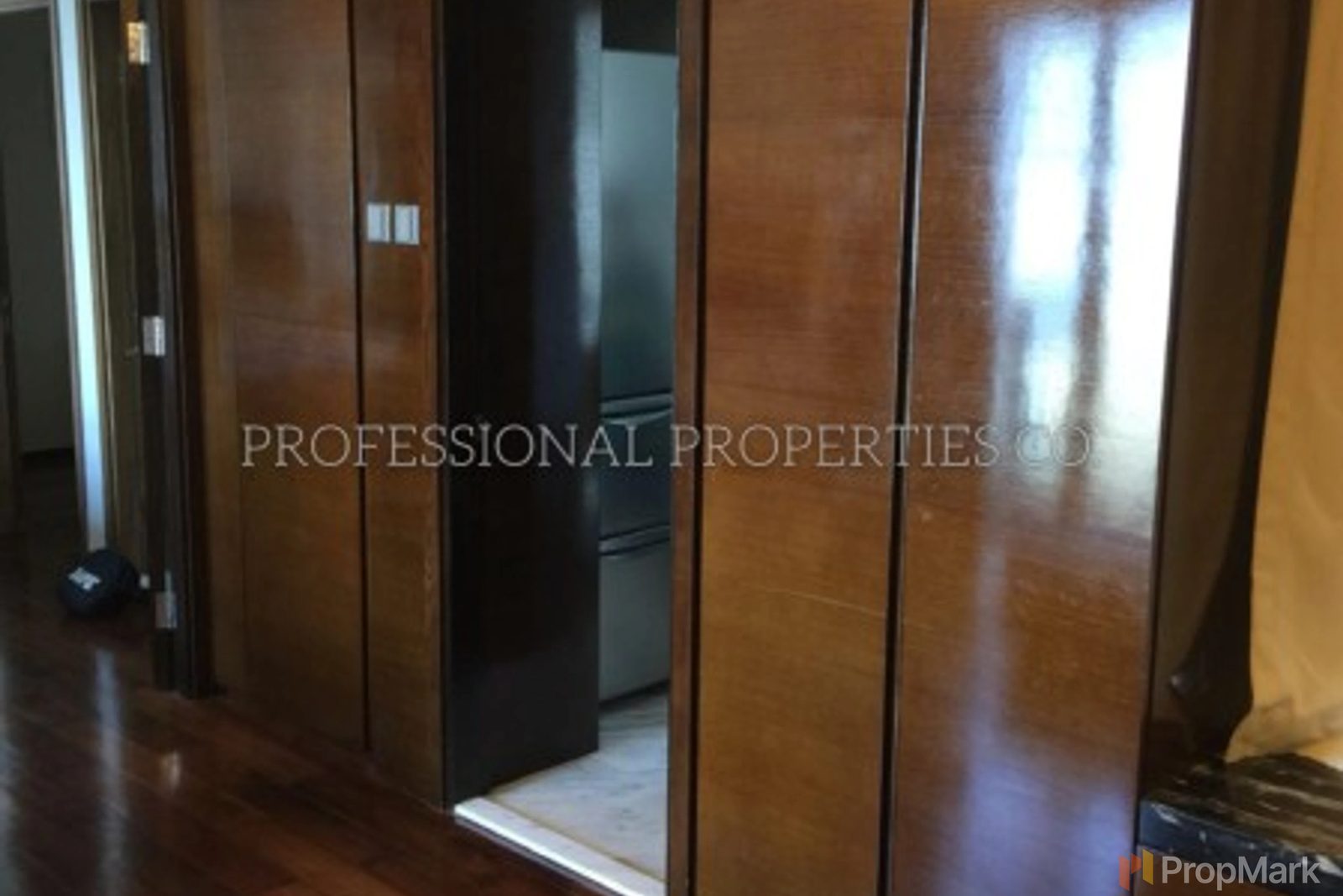 photo 9 — CentreStage, Sheung Wan
