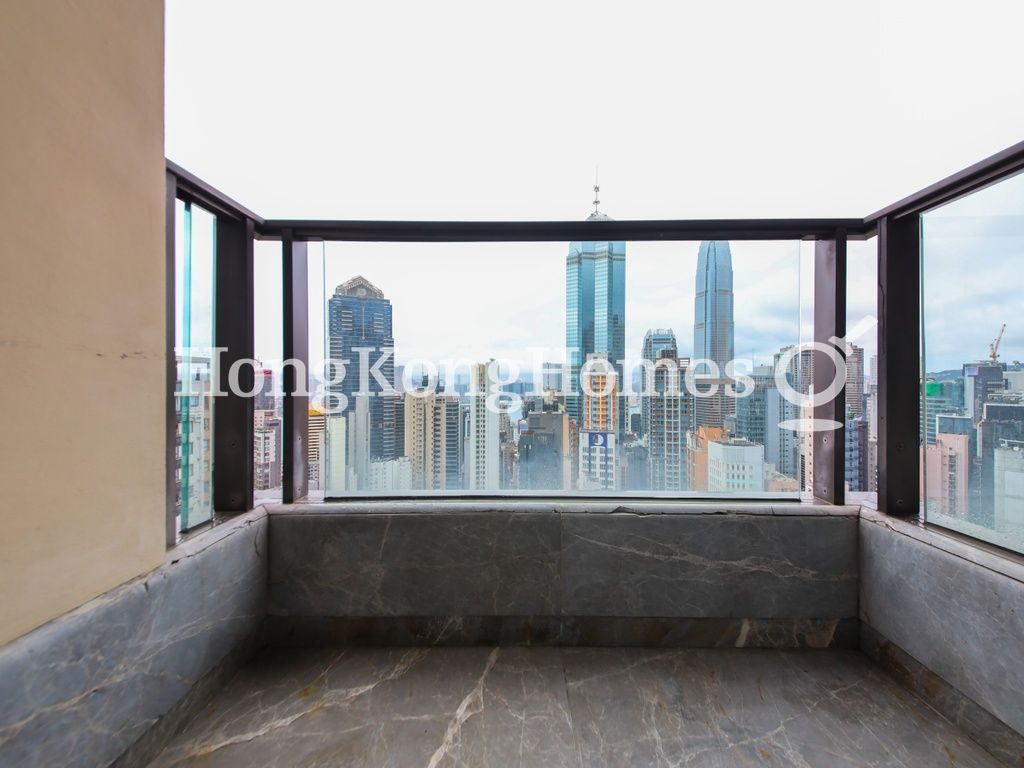Balcony off Living and Dining Room — No.1 加冕臺，西半山