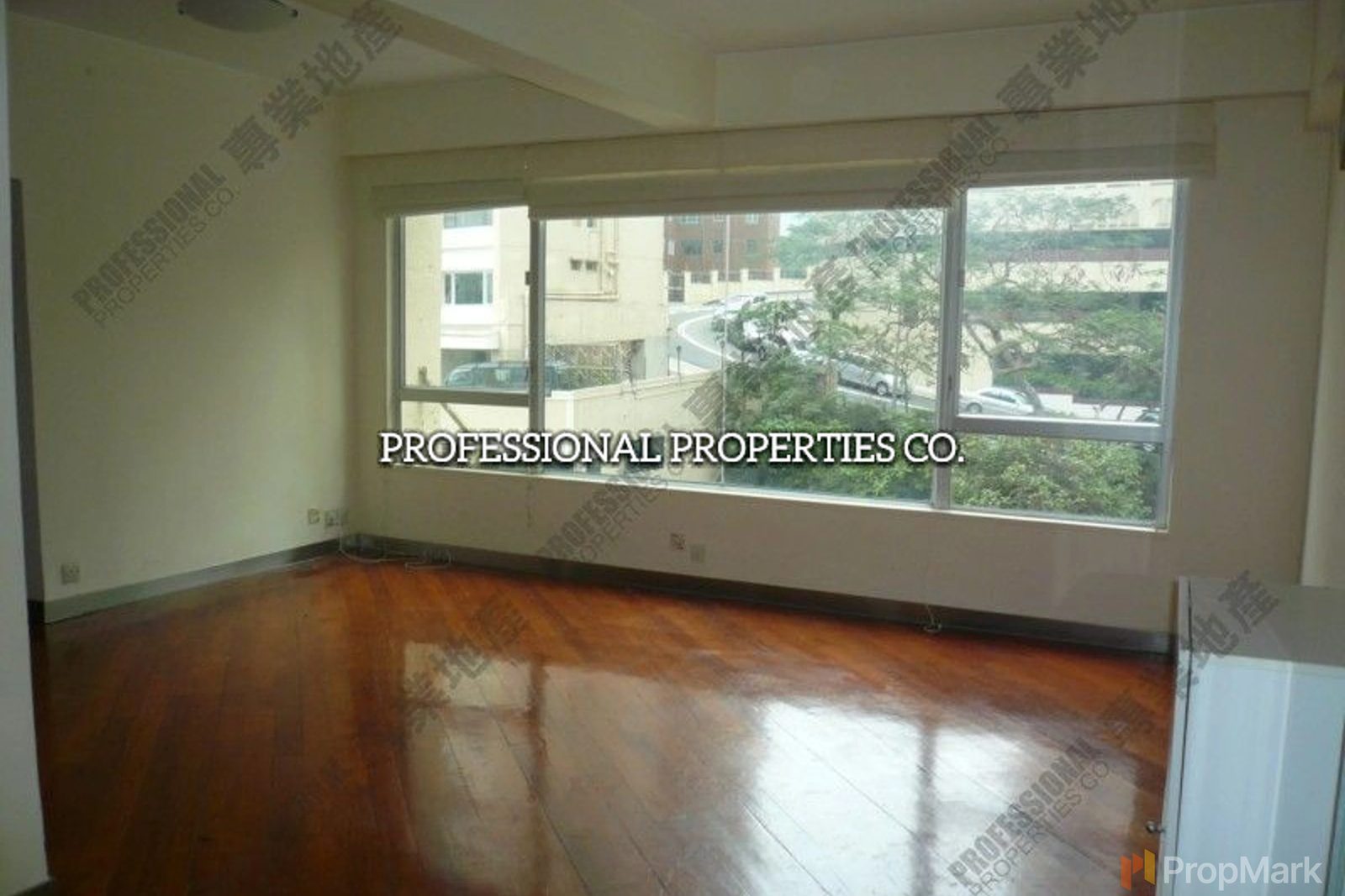 photo 9 — Gold Ning Mansion, Mid-levels East