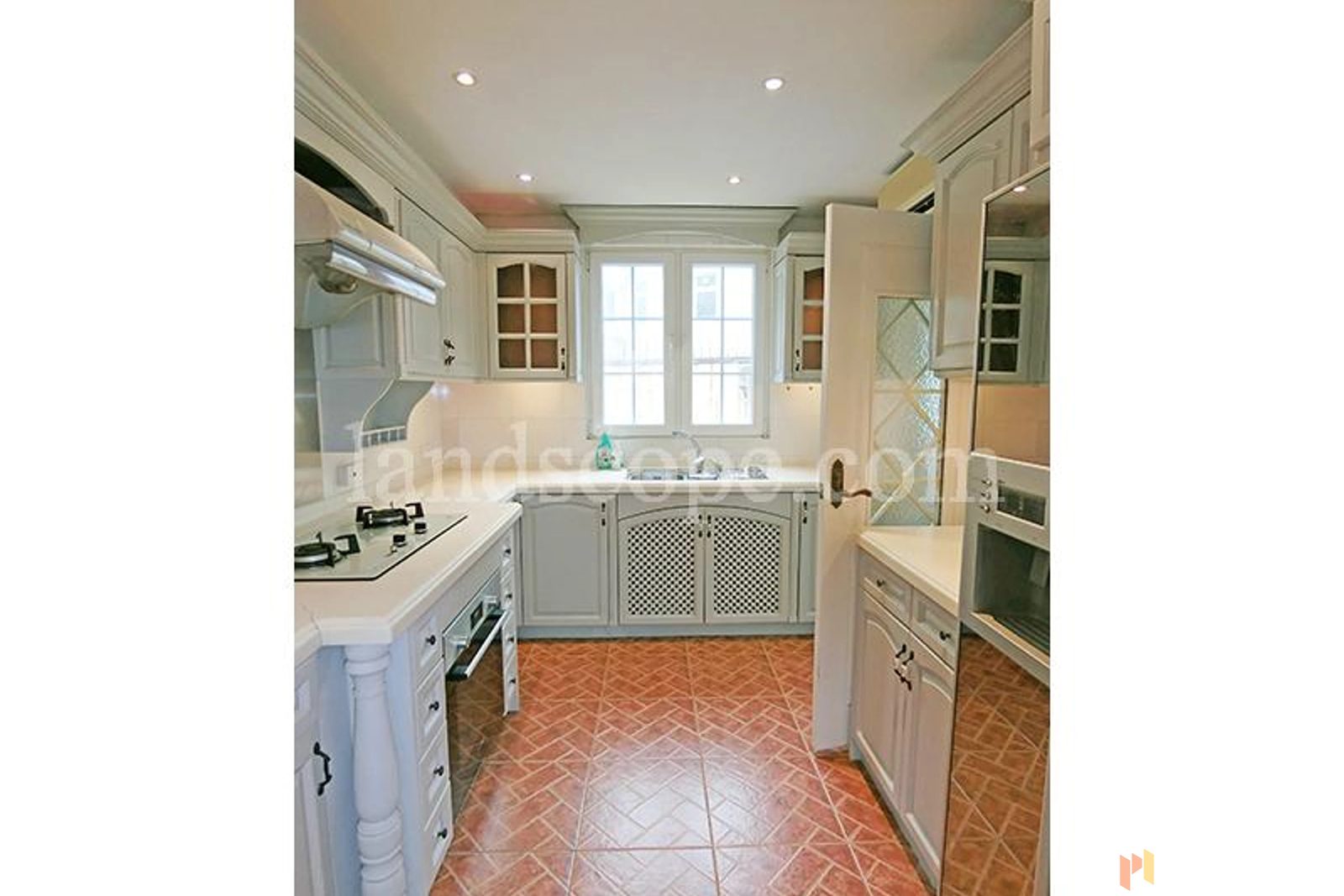 photo 29 — Ventura Villa, Southside